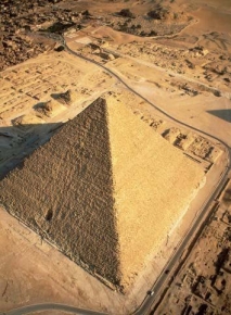 Возведение пирамид в Древнем Египте
