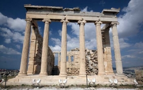 Греческий храм и акрополь